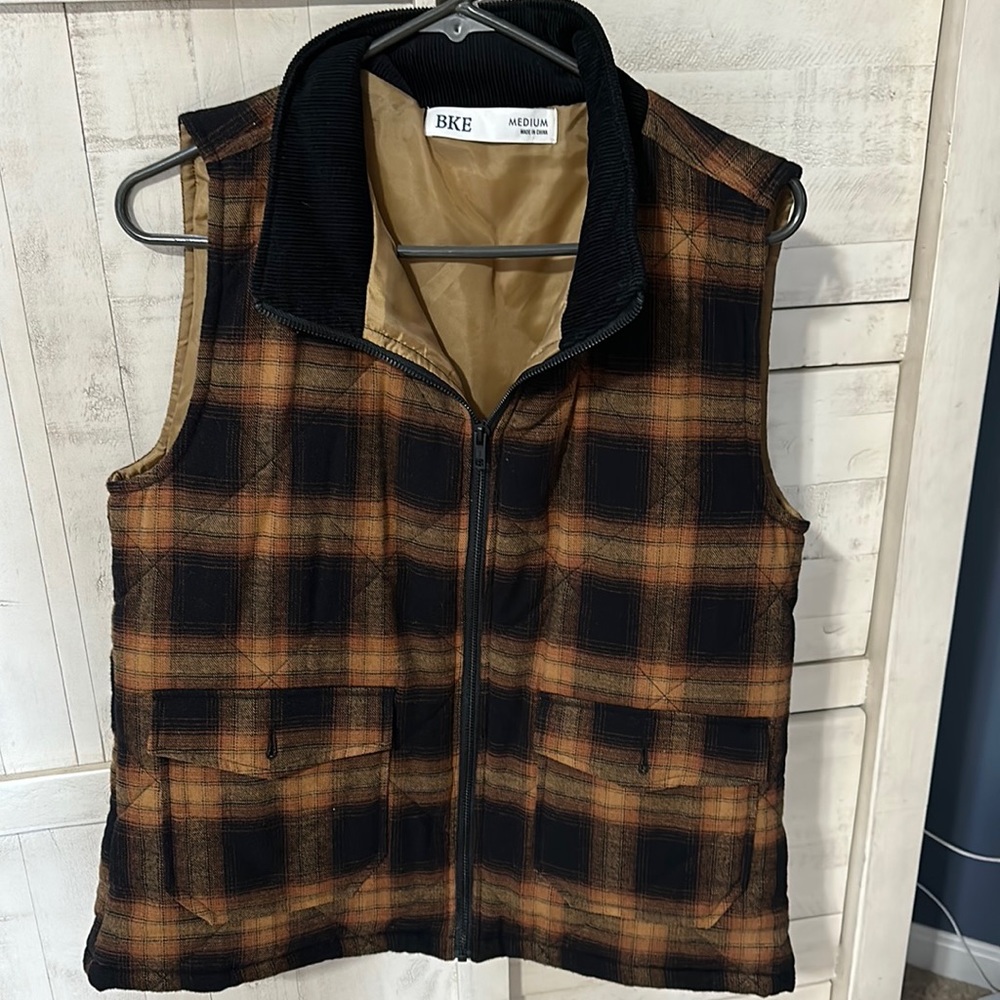 Plaid vest size medium. Great condition.